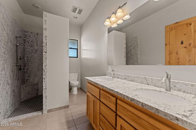 21800 W Hawkeye Road, Congress, AZ 85332