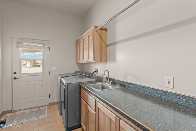 21800 W Hawkeye Road, Congress, AZ 85332