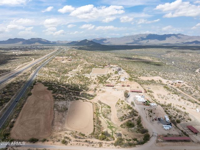 21800 W Hawkeye Road, Congress, AZ 85332