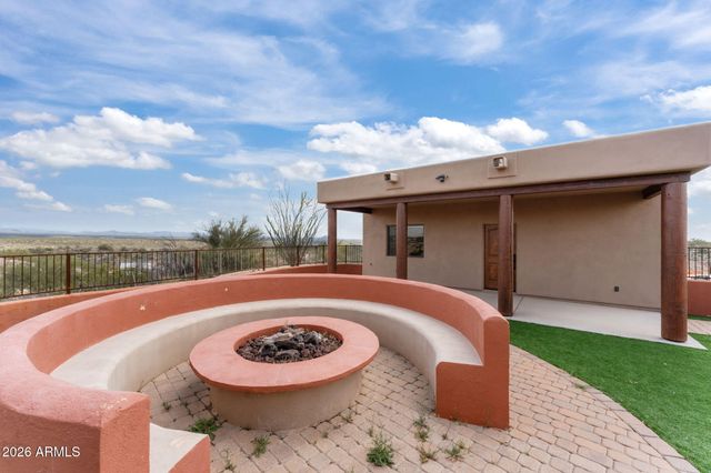 21800 W Hawkeye Road, Congress, AZ 85332