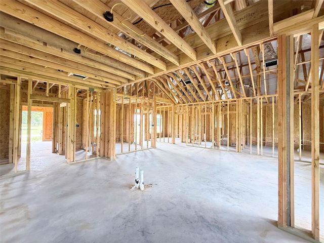 556 Mill Road, Angleton, TX 77515