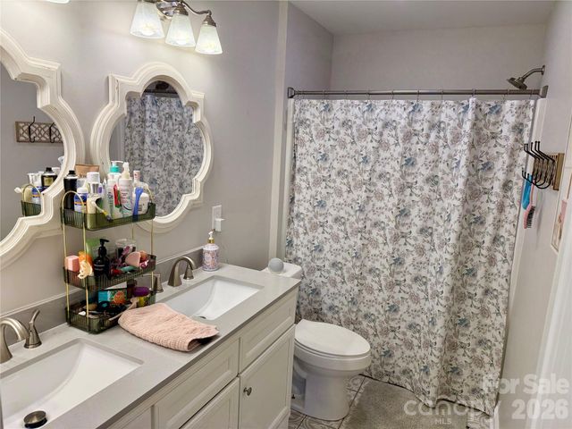 109 Green Acres Road, Mount Holly, NC 28120