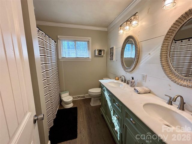 109 Green Acres Road, Mount Holly, NC 28120