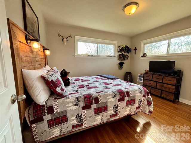 109 Green Acres Road, Mount Holly, NC 28120