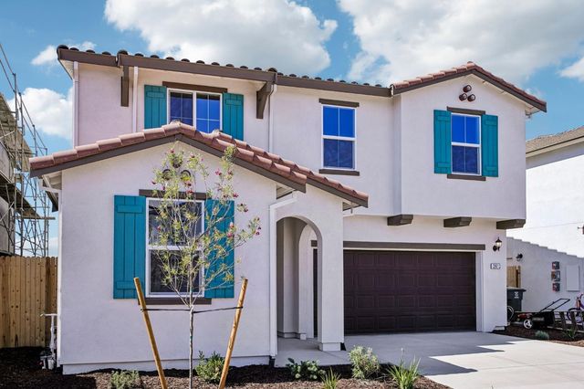 2612 Coopers Hawk Ln, Modesto, CA 95357