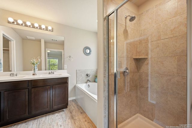 7115 Azalea Sq, San Antonio, TX 78218