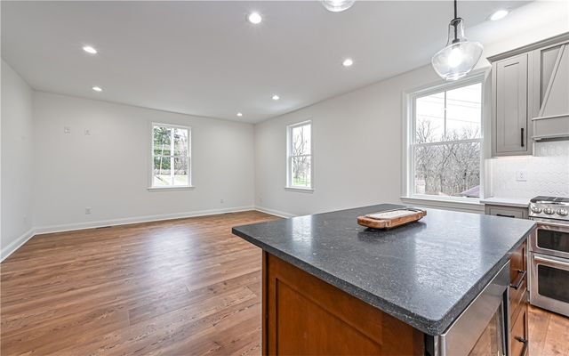 1773 Locust Road, Franklin Park, PA 15143