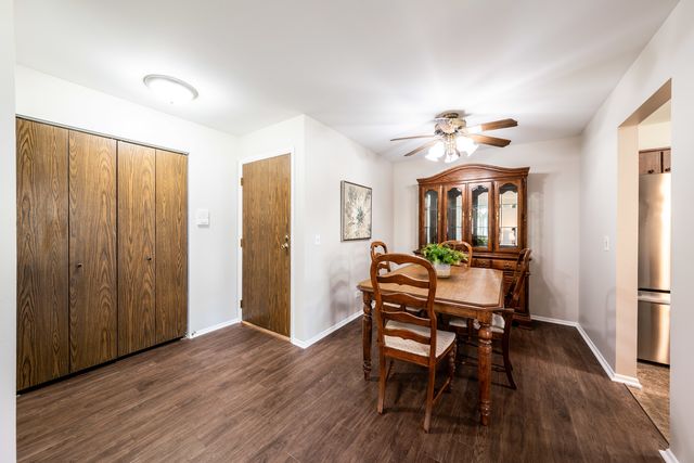 373 Southbury Court D-1, Schaumburg, IL 60193