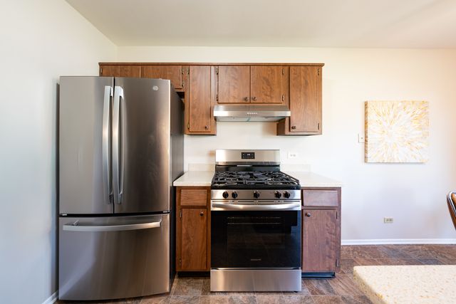 373 Southbury Court D-1, Schaumburg, IL 60193