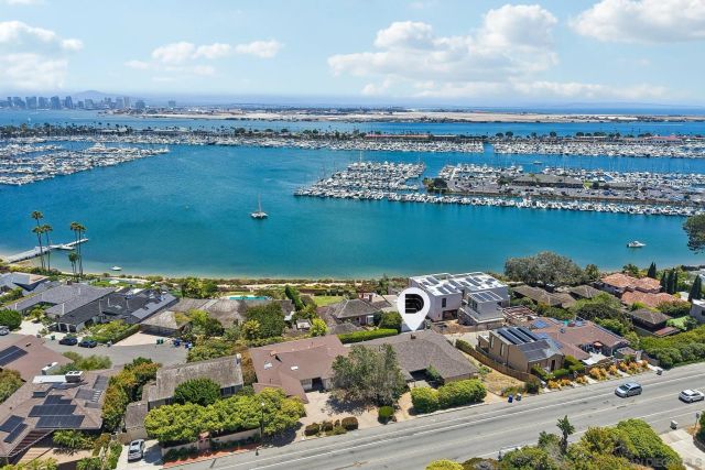 827 Rosecrans St, San Diego, CA 92106