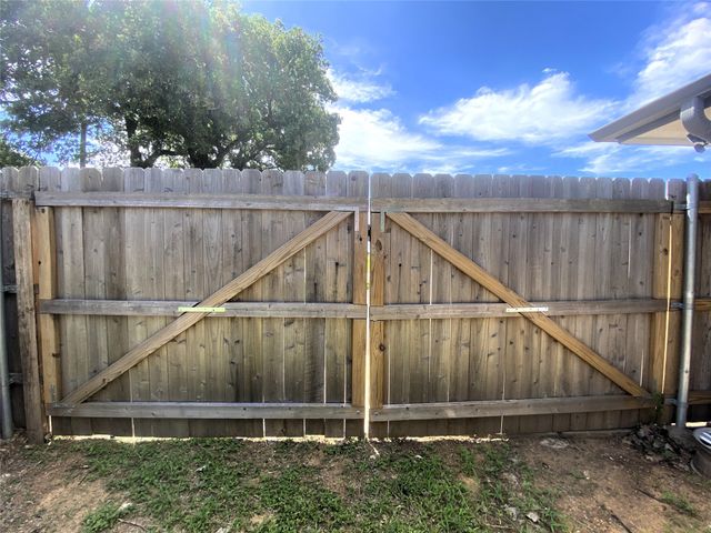 404 S Old Mansfield Road, Keene, TX 76059