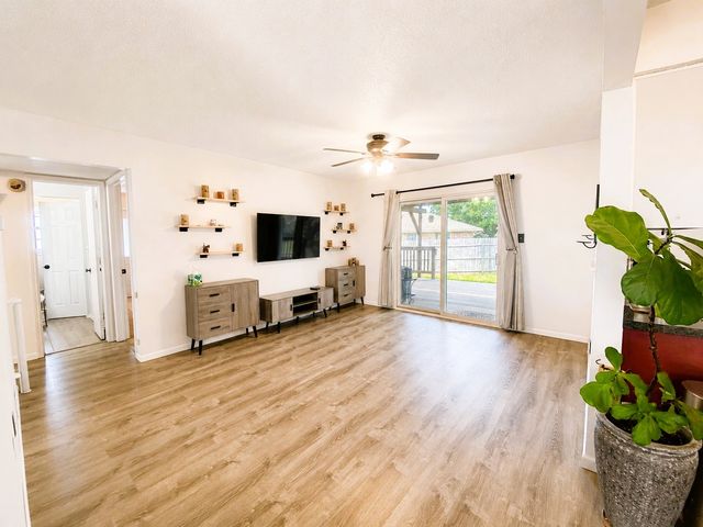 404 S Old Mansfield Road, Keene, TX 76059