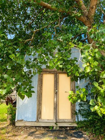 404 S Old Mansfield Road, Keene, TX 76059
