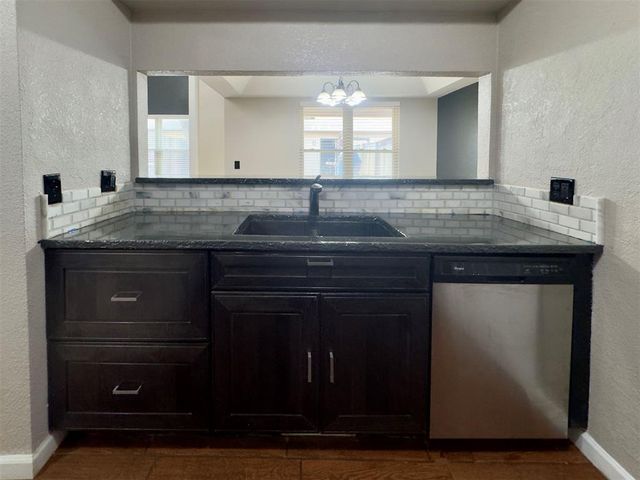 14002 Crossing Way, Edmond, OK 73013