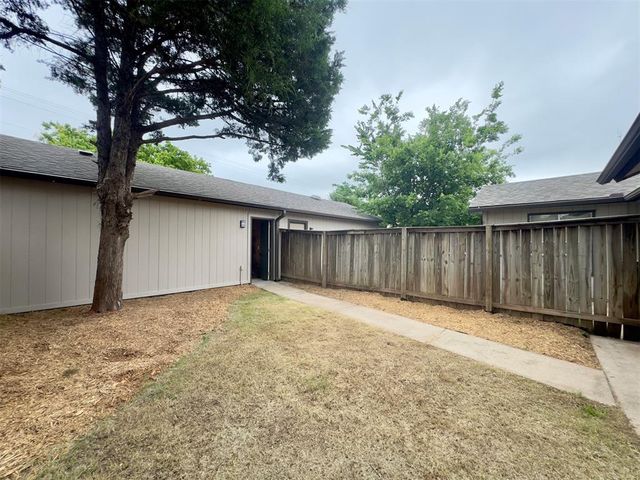 14002 Crossing Way, Edmond, OK 73013