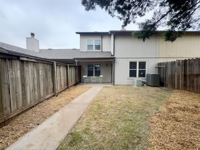 14002 Crossing Way, Edmond, OK 73013