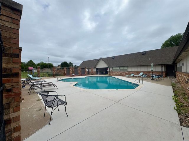 14002 Crossing Way, Edmond, OK 73013