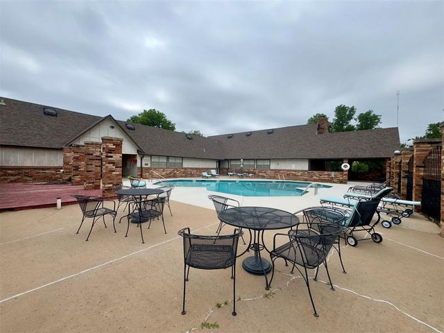 14002 Crossing Way, Edmond, OK 73013