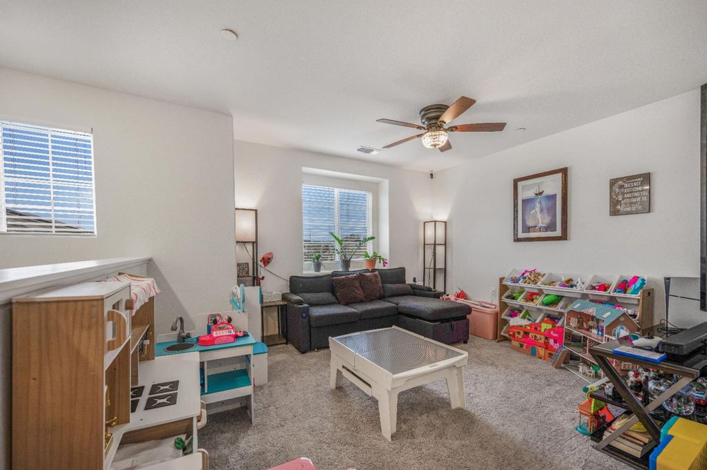 Image 14 of property listing at 6648 E Washington Avenue, Fresno, CA 93727