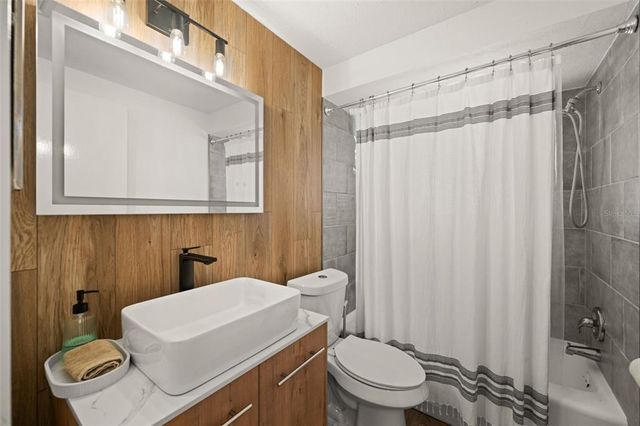 219 CORAL ROAD, Venice, FL 34293