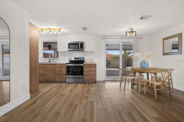 219 CORAL ROAD, Venice, FL 34293