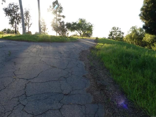 725 Yucca Road, Fallbrook, CA 92028