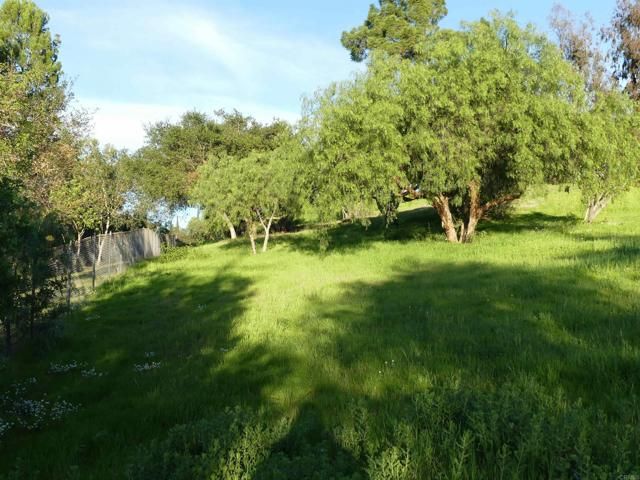 725 Yucca Road, Fallbrook, CA 92028