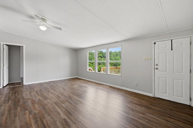 708 Pike Street, Sadieville, KY 40370