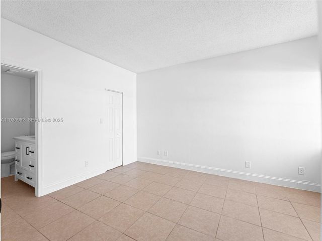 720 Cypress Ln F9, Deerfield Beach, FL 33064