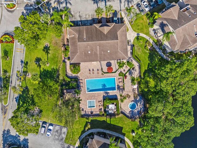 720 Cypress Ln F9, Deerfield Beach, FL 33064