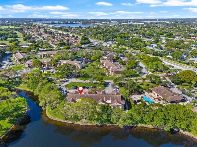 720 Cypress Ln F9, Deerfield Beach, FL 33064