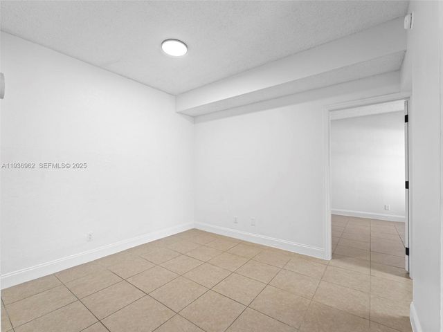 720 Cypress Ln F9, Deerfield Beach, FL 33064