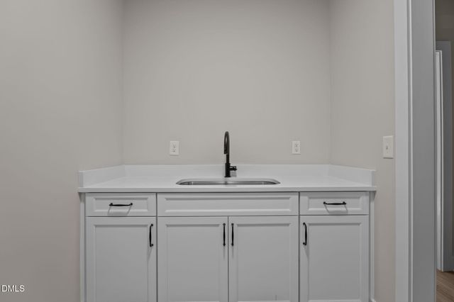 280 Stonewood Loop Lane, Henderson, NC 27537