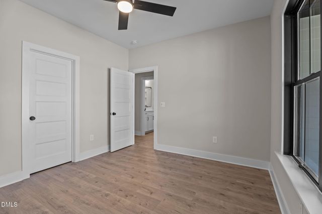 280 Stonewood Loop Lane, Henderson, NC 27537