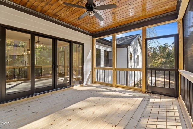 280 Stonewood Loop Lane, Henderson, NC 27537