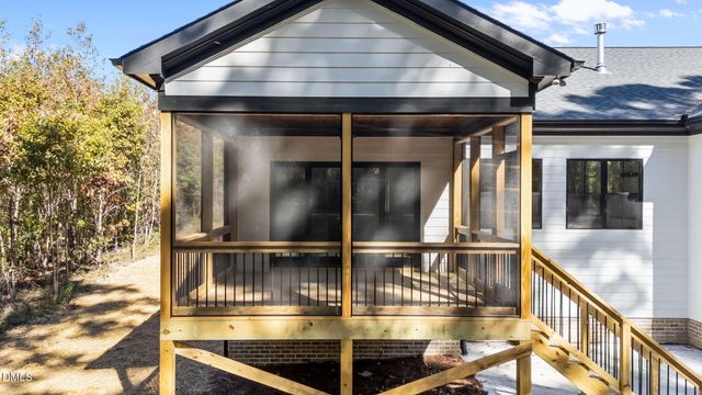 280 Stonewood Loop Lane, Henderson, NC 27537