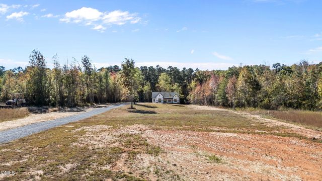 280 Stonewood Loop Lane, Henderson, NC 27537