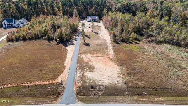 280 Stonewood Loop Lane, Henderson, NC 27537