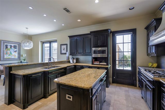 3209 Silver Creek Drive, Plano, TX 75093