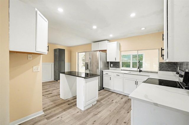 1447 KENLAKE AVENUE, Spring Hill, FL 34606