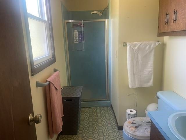 3210 E Navajo Ln, Wichita, KS 67216