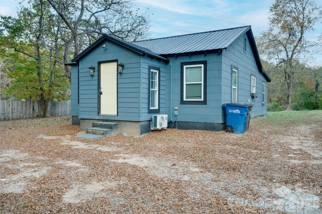 1327 11th Street, Statesville, NC 28677