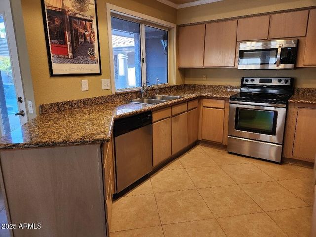 13315 W CROWN RIDGE Drive, Sun City West, AZ 85375