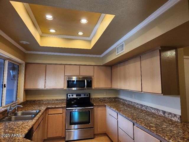 13315 W CROWN RIDGE Drive, Sun City West, AZ 85375