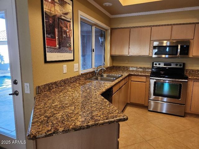 13315 W CROWN RIDGE Drive, Sun City West, AZ 85375
