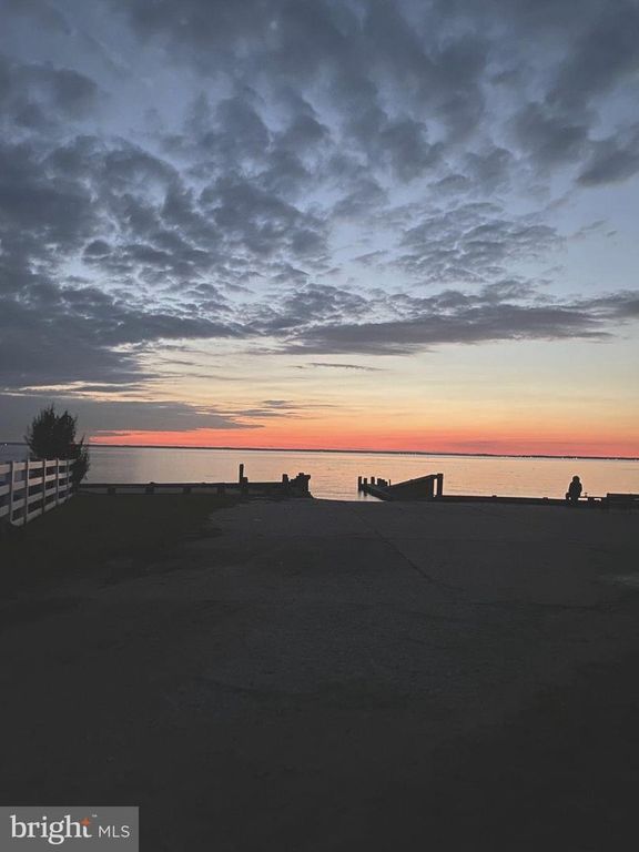 101 BEACHSIDE DR, Stevensville, MD 21666