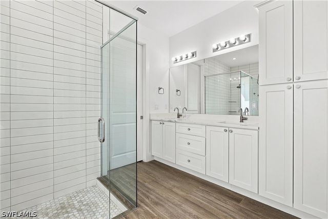 4875 Teak Wood DR, Naples, FL 34119