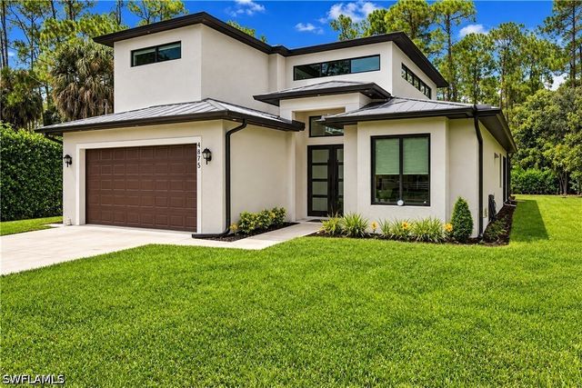 4875 Teak Wood DR, Naples, FL 34119