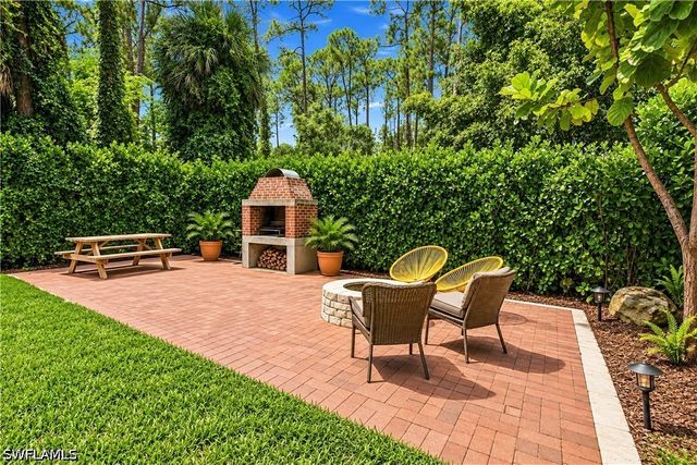 4875 Teak Wood DR, Naples, FL 34119