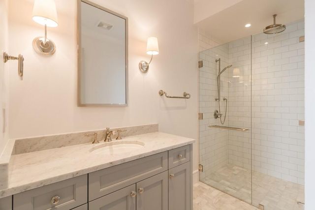 3376 Peachtree NE Road 33A, Atlanta, GA 30326